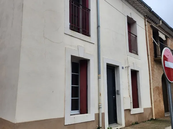 BESSAN Centre village Maison avec Garage
