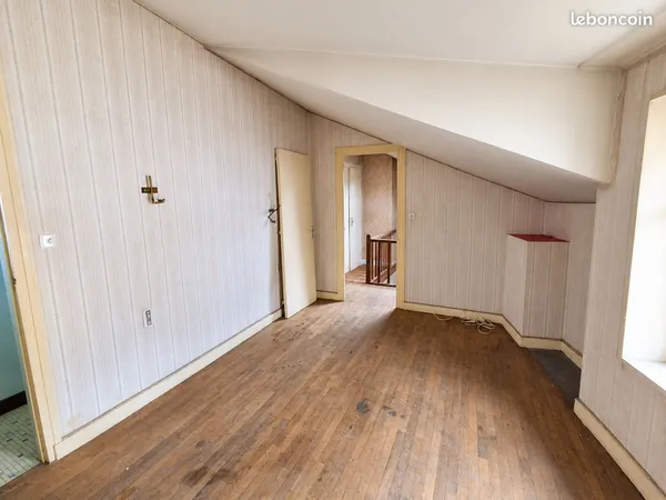 Appartement a renover - axe centre ville > campus