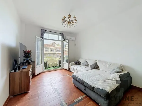 À VENDRE - Appartement T3 avec extérieur - Castellane