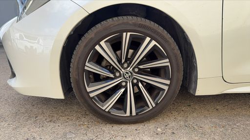 Toyota Corolla 1.8 VVT-i 122 Hybrid CVT - Design Pack – 2021 – 90035 km – Hybride essence – Boîte Automatique — photo 26