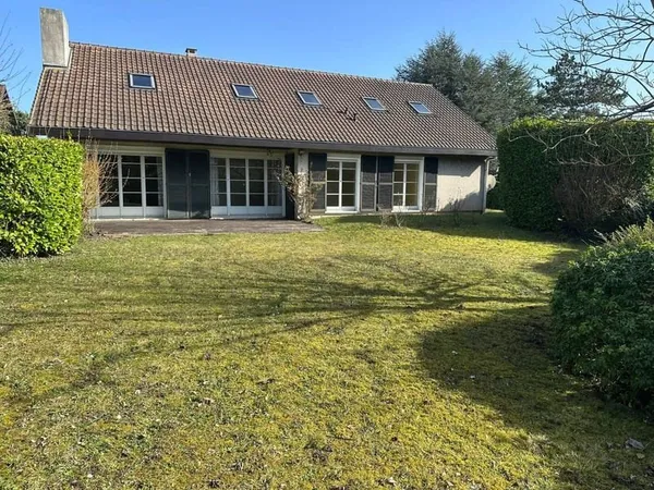 Maison 8 pièces 269 m²