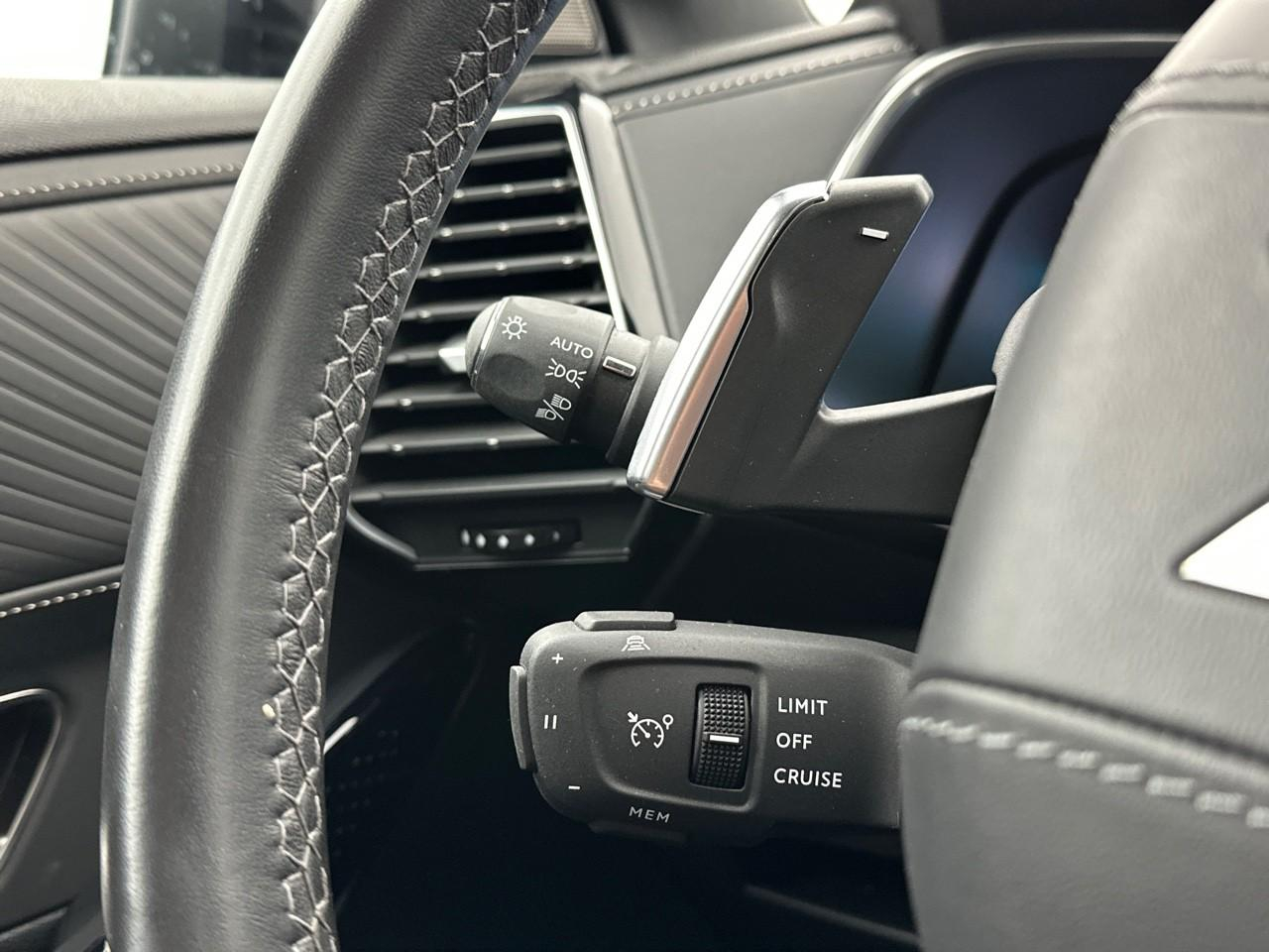 Ds Ds 7 crossback hybride rechargeable e-tense 360 eat8 4x4 la premi — photo 19