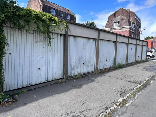 Parking 144 m²