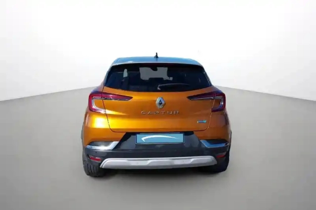 Renault Captur e-tech 145 - 21 — photo 4