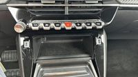 Peugeot 2008 1.5 BlueHDi 130ch S&S Allure EAT8 — photo 17