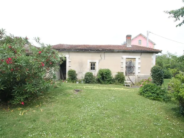 Dpt Lot et Garonne (47), à vendre MARMANDE maison ancienne 75m² sur parcelle de 602 m² : À restaurer