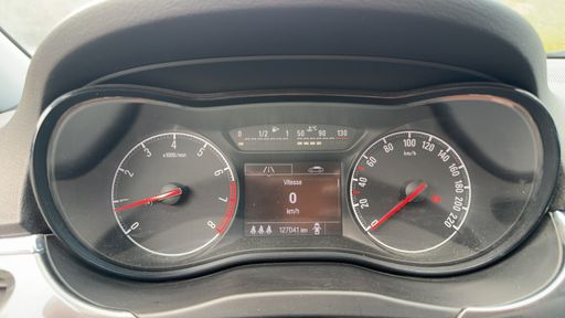 Opel Corsa 1.4 90 - Black – 2017 – 127041 km – Essence – Boîte Manuelle — photo 19