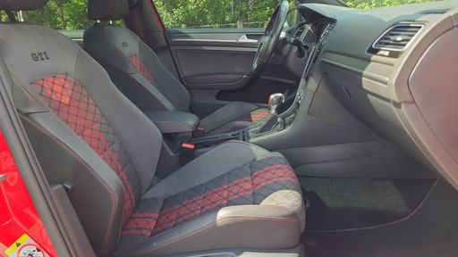 Volkswagen Golf GTI 2.0 TFSI 290 DSG7 - Tcr – 2019 – 72400 km – Essence – Boîte Automatique — photo 42