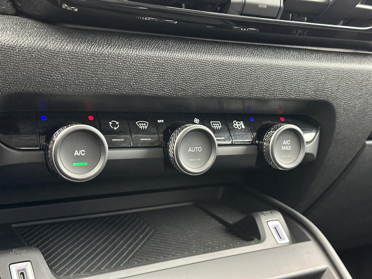 Citroën C4 puretech 130 s&s eat8 shine — photo 28