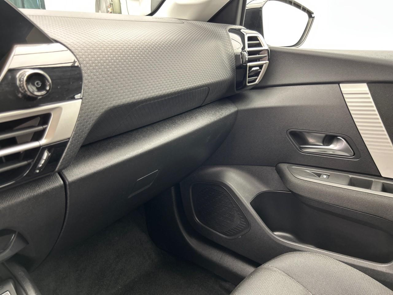 Citroën C4 hybride 136 e-dcs6 plus — photo 28
