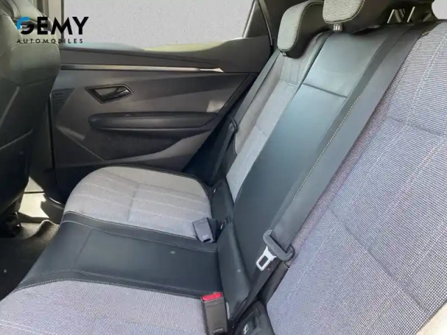 Renault Megane e-tech ev60 220 ch optimum charge — photo 10