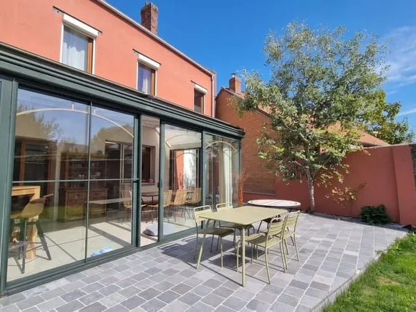 Maison 7 pièces 230 m²