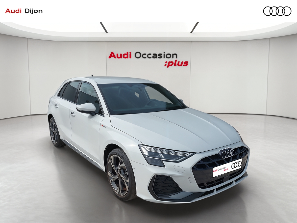 Audi A3 Sportback TFSI Mild Hybrid 116 S tronic 7 — photo 7