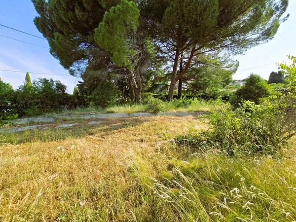 Terrain constructible 350 m²