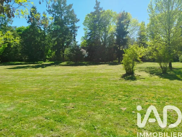 Terrain 1327 m²