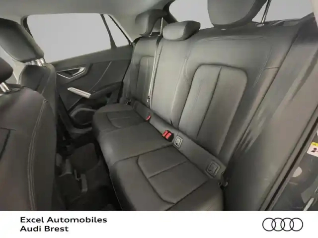 Audi Q2 35 tfsi 150ch design s tronic 7 — photo 8