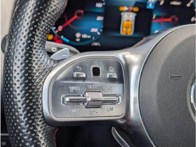 Mercedes Glb 200 d — photo 13
