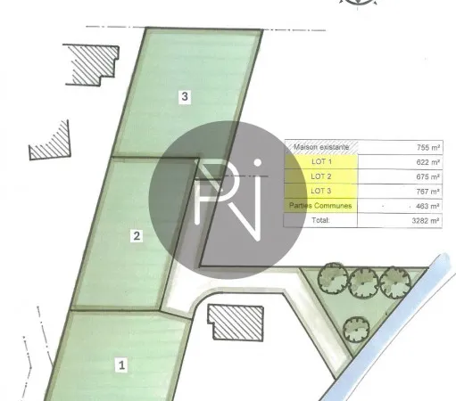 Terrain 622 m²
