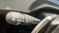 Peugeot 2008 1.2 PureTech 130ch S&S Allure EAT8 — photo 23