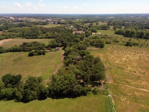 Terrain à bâtir 656 m²