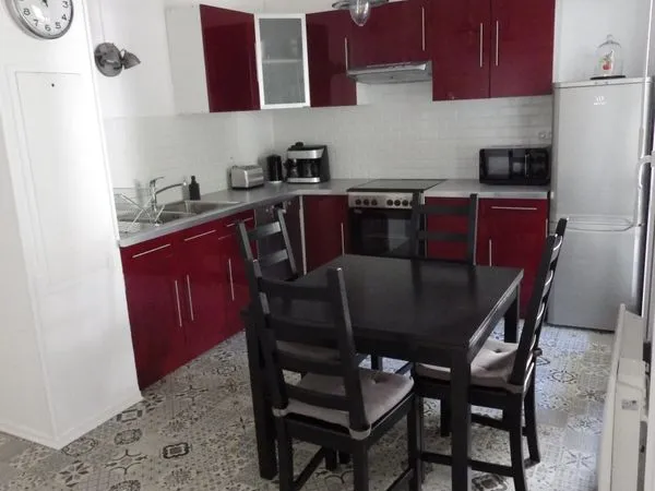 1 chambre avec salle de bain privée