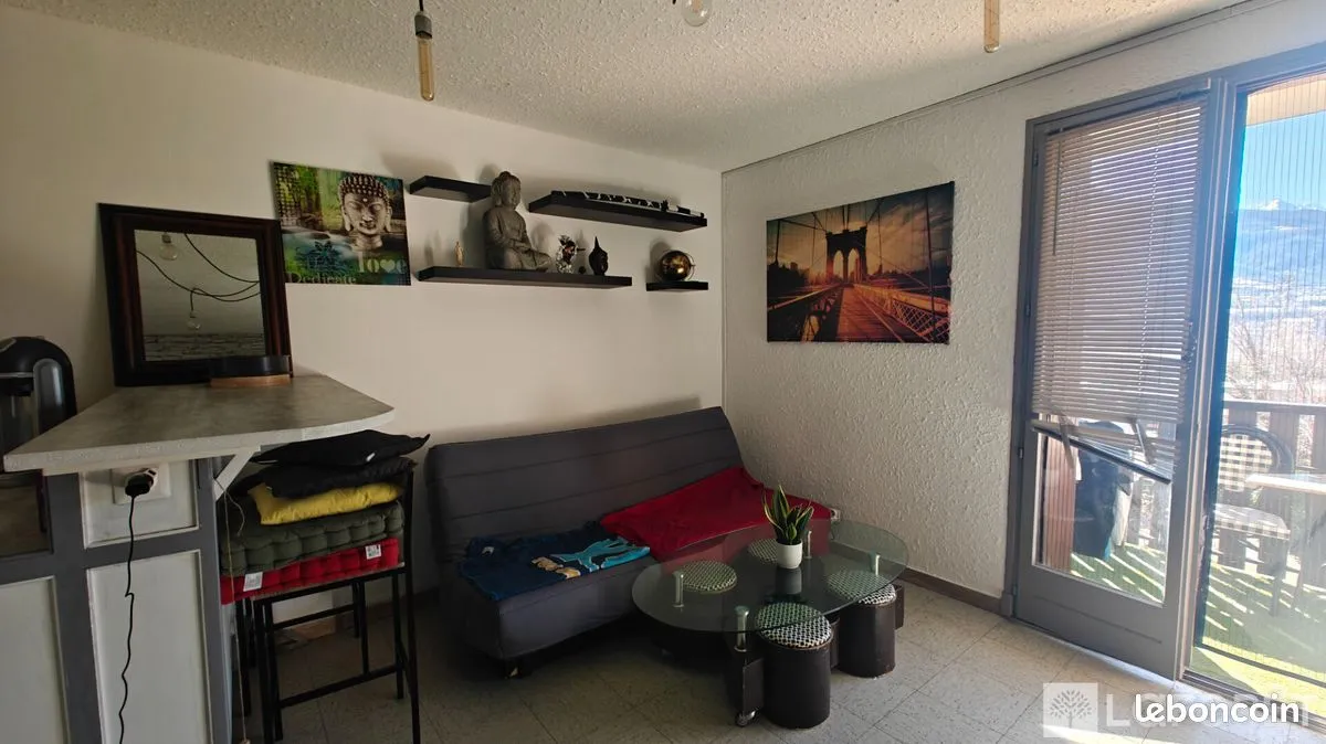 Photo 3