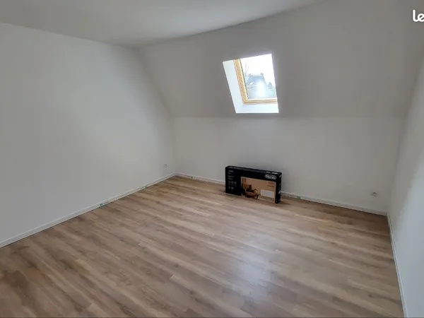 Maison mitoyenne 100m2 F4 sans jardin
