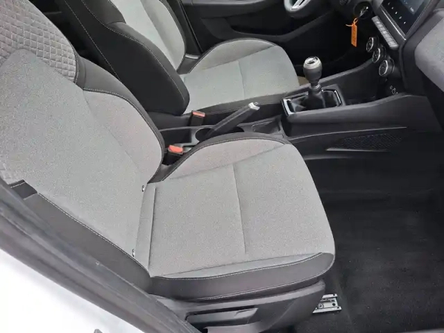 Renault Clio blue dci 100 ch gsr2 — photo 18