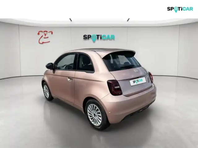 Fiat 500 e 118ch my23 — photo 3