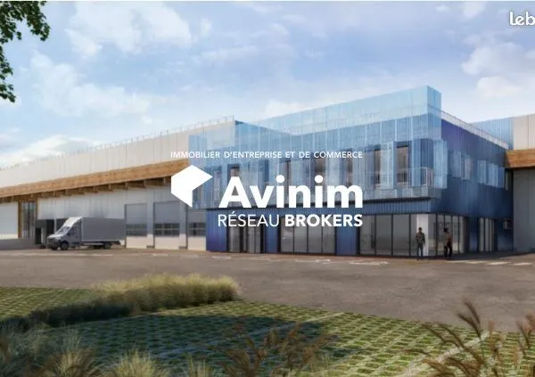 Local 5761 m² Tremblay-en-France
