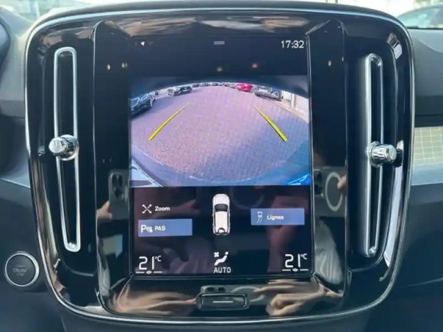 Volvo Xc40 t5 recharge 180 + 82ch start dct 7 — photo 14