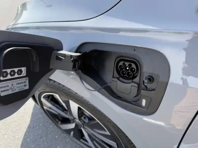 Volkswagen Golf 1.5 ehybrid 204 dsg6 — photo 9