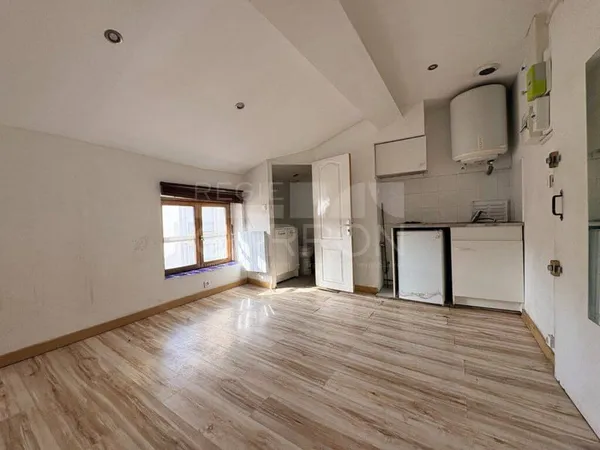 Studio 1 pièce 12 m²