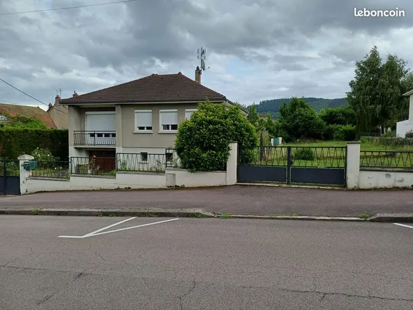 Maison + terrain constructible attenant, proche centre ville