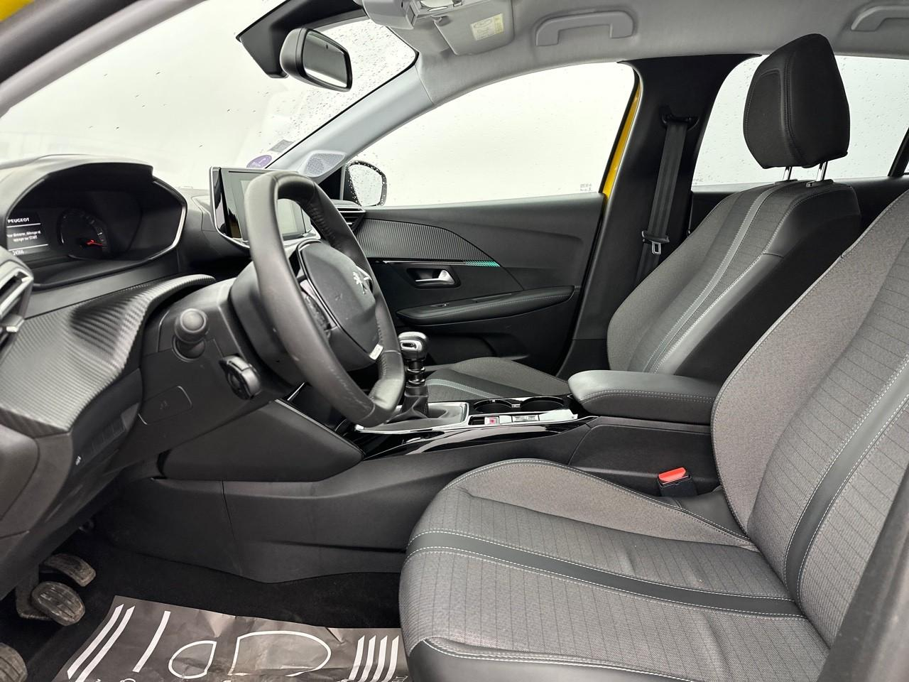 Peugeot 208 puretech 100 s&s bvm6 allure — photo 9
