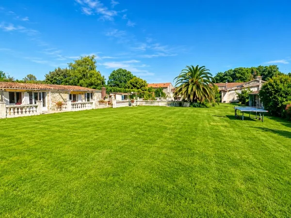 Gîte 3 pièces 200 m²