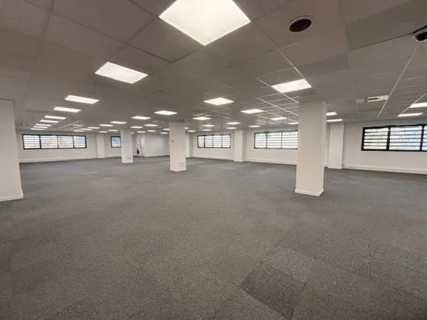 Bureaux 457 m²