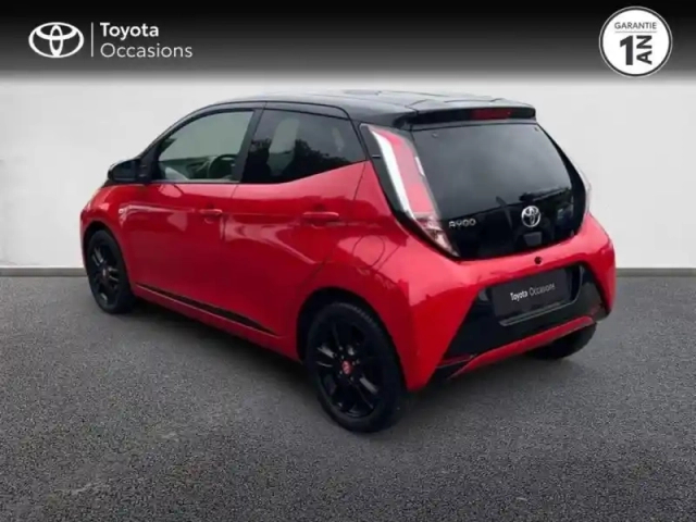 Toyota Aygo 1.0 vvt-i 69ch x-cite 4 5p — photo 2