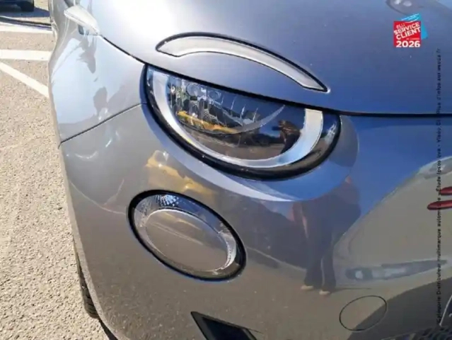 Fiat 500 e 95ch (red) my23 — photo 13