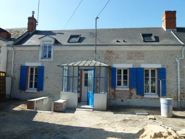À louer Maison de 70 m2 avec cour fermée.