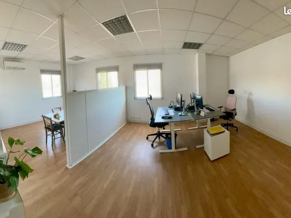 Bureau à vendre - Vente