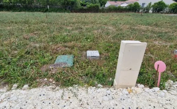 Terrain 325 m²