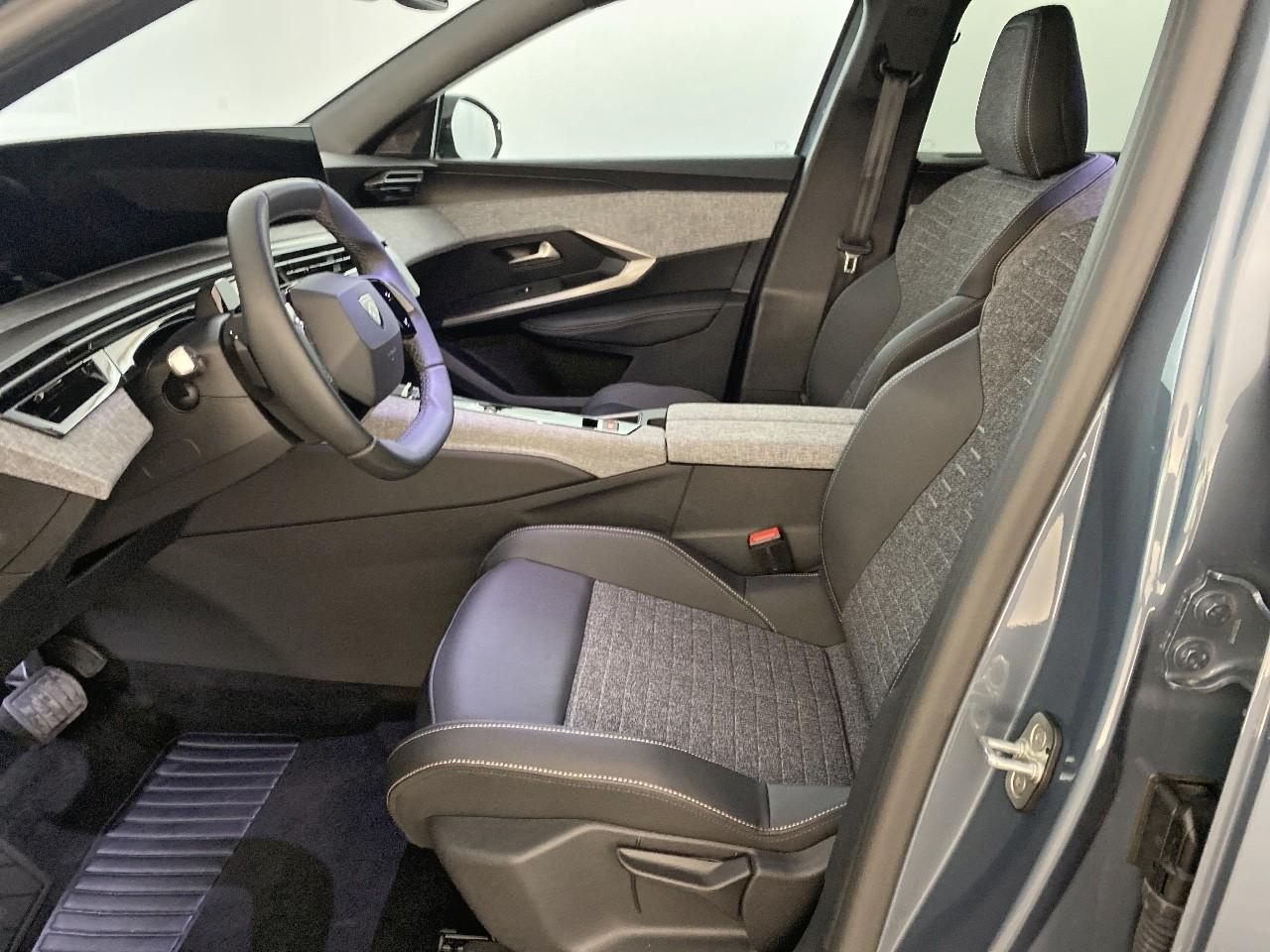 Peugeot 5008 hybrid 145 ch e-dcs6 allure — photo 9