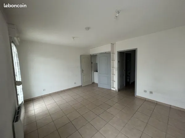 Studio 1 pièce 29 m²