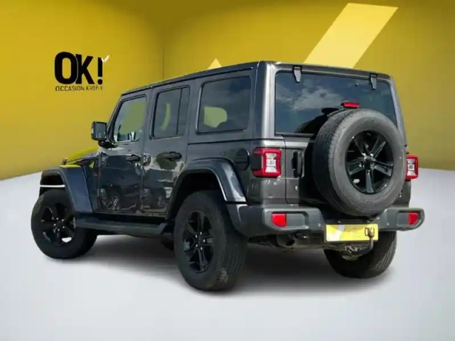 Jeep Wrangler 2.2 crdi 200 unlimited sahara — photo 11