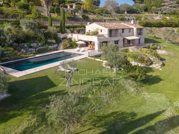 Proche Saint-Paul-de-Vence - Villa d'exception à Vence avec vue