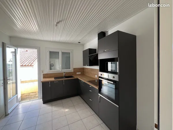 🏡 Logement à louer - Talmont-Saint-Hilaire