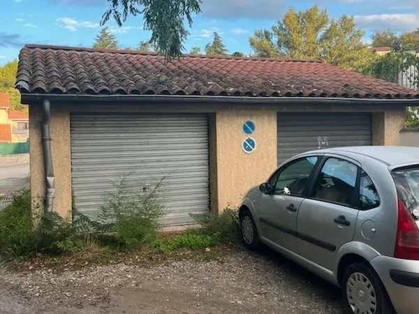 Box et garage a louer
