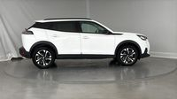 Peugeot 2008 1.5 BlueHDi 130ch S&S Allure Pack EAT8 — photo 4