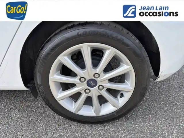Ford Fiesta 1.0 ecoboost 100 ch s&amp;s bvm6 — photo 12